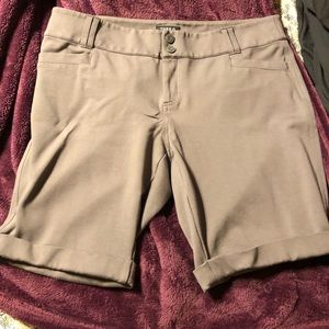 NWOT dressy Bermuda shorts